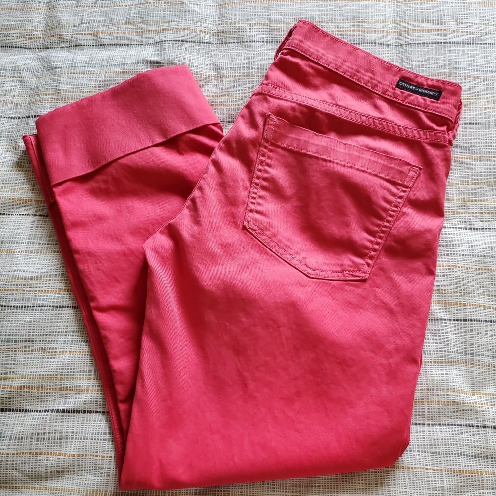 Super cute pink cuffed cropped jeans